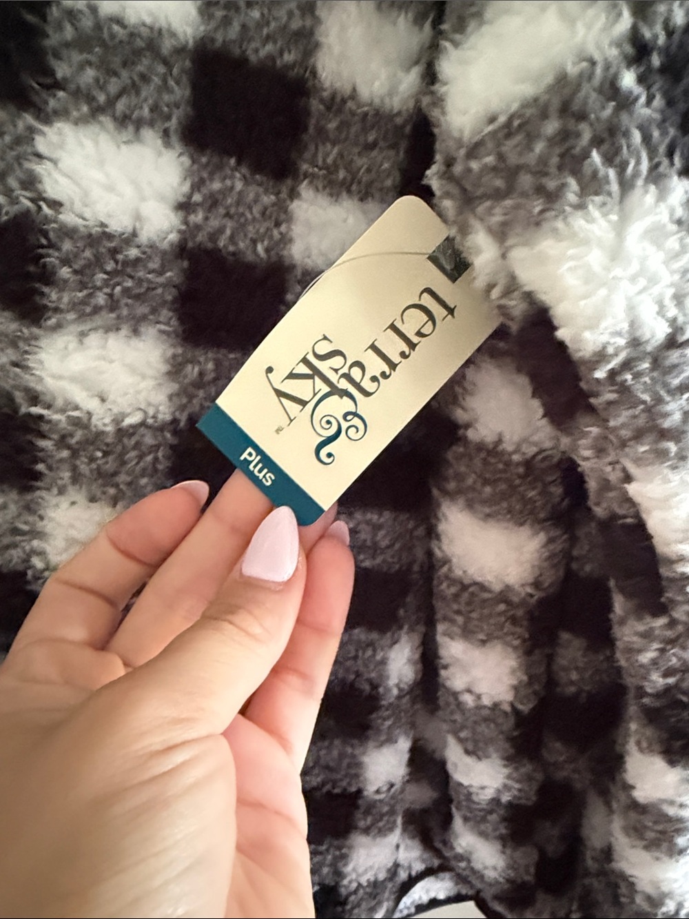 Terra & Sky Black and White Buffalo Plaid Sherpa Pullover NWT - Picture 3 of 4